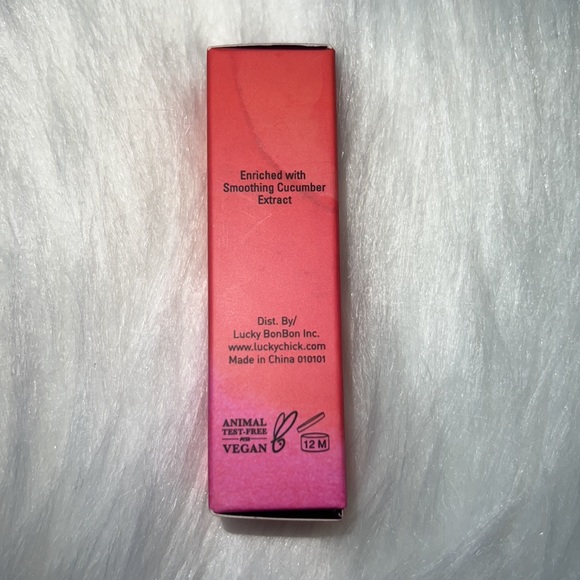 LUCKY CHICK LIQUID EYESHADOW BRAND NEW - Picture 7 of 9